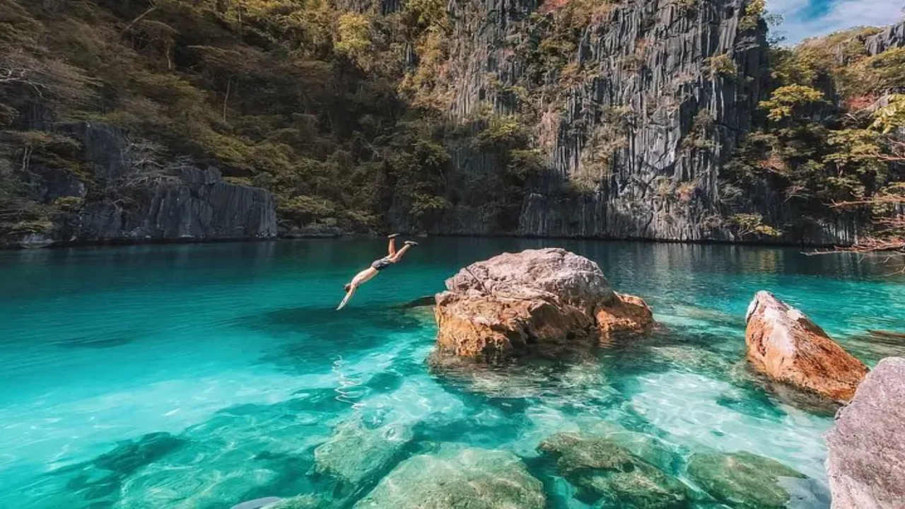 The Unmissable Coron Island Tour Kayangan Lake and Twin Lagoon