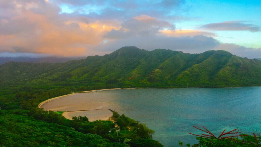 23 Best Hikes In Oahu, Hawaii: Trails & Waterfalls